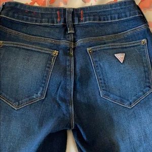 Denim distressed skinny jeans